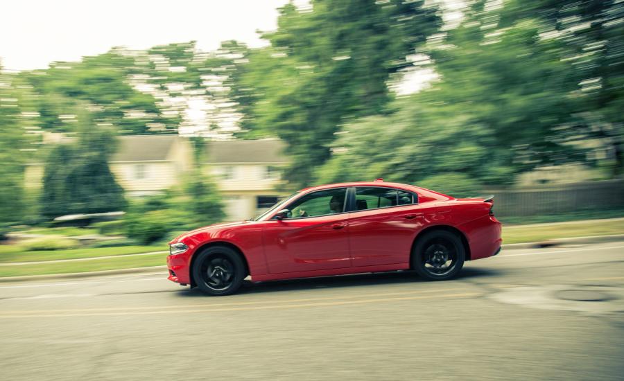  Dodge Charger SXT Blacktop 2016 года  (фото 6 из 12)